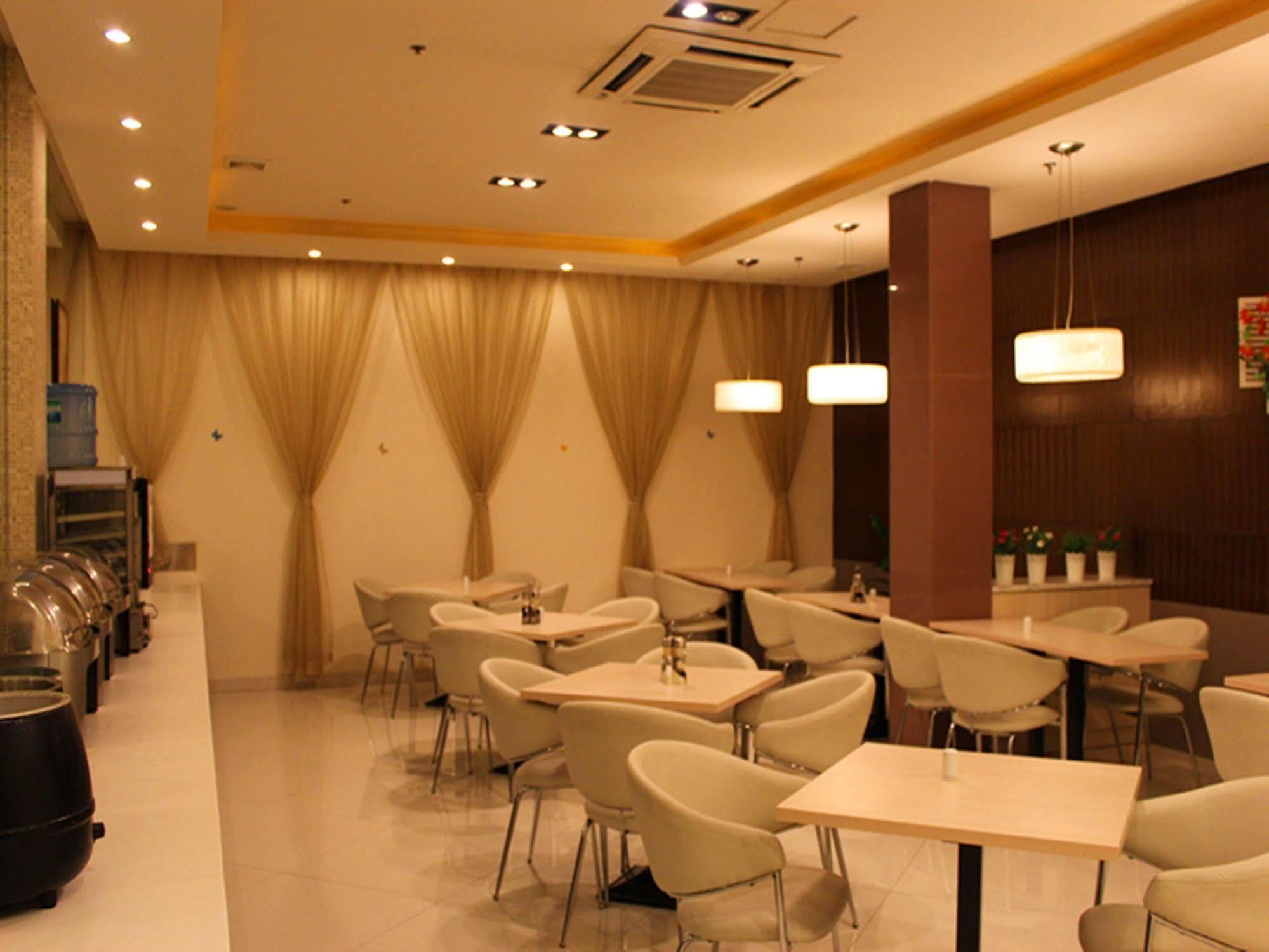 Jingjiang Inn Shanghai Jiading Chengzhong Road Eksteriør bilde